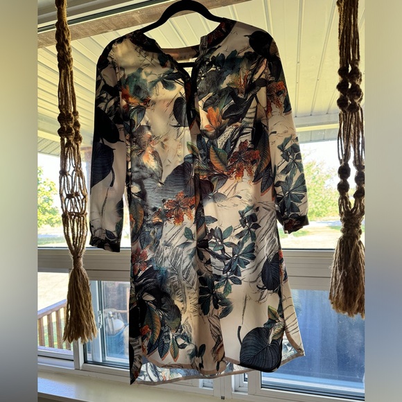 Nice material with cute pattern - Picture 1 of 2